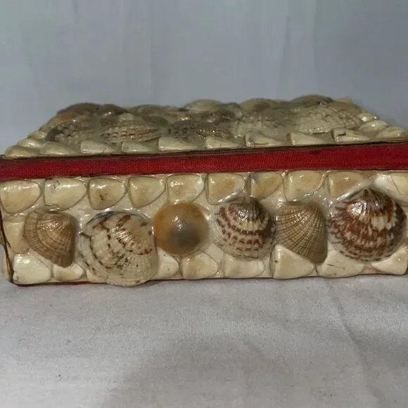 Shell Covered Small Box - Picture 6 of 9